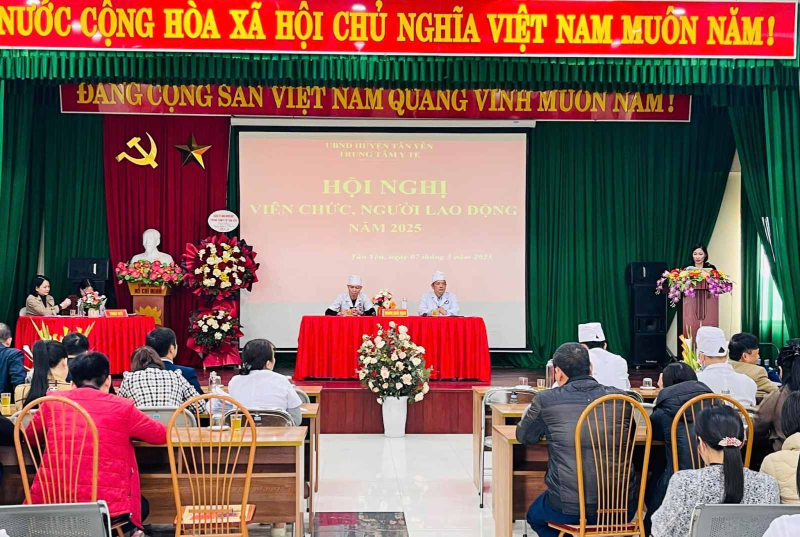 TỔ CHỨC HỘI NGHỊ VIÊN CHỨC, NGƯỜI LAO ĐỘNG NĂM 2025