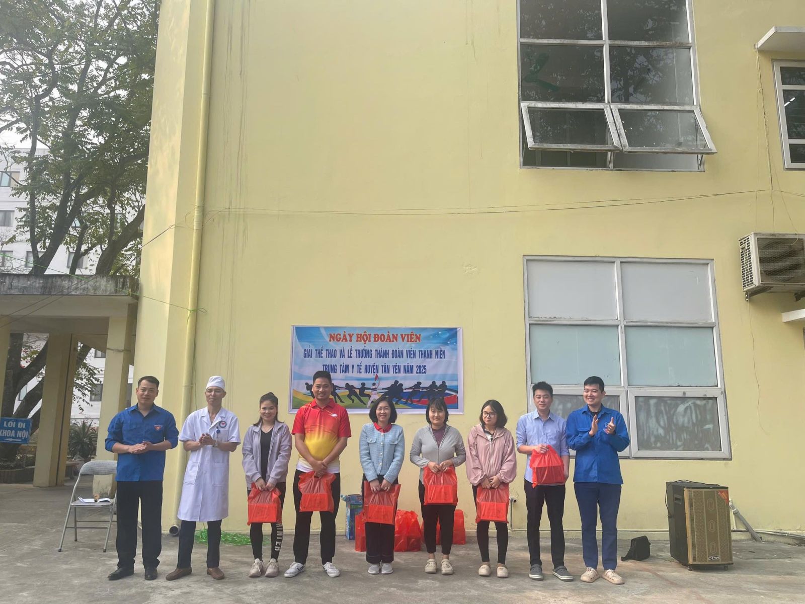 TUỔI TRẺ TRUNG TÂM Y TẾ TÂN YÊN THI ĐUA CHÀO MỪNG 94 NĂM NGÀY THÀNH LẬP ĐOÀN THANH NIÊN 26/3