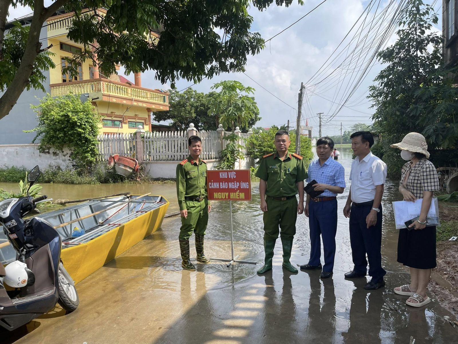 TTYT Tân Yên đi kiểm tra, nắm bắt tình hình công tác tác phòng, chống dịch bệnh tại các xã.