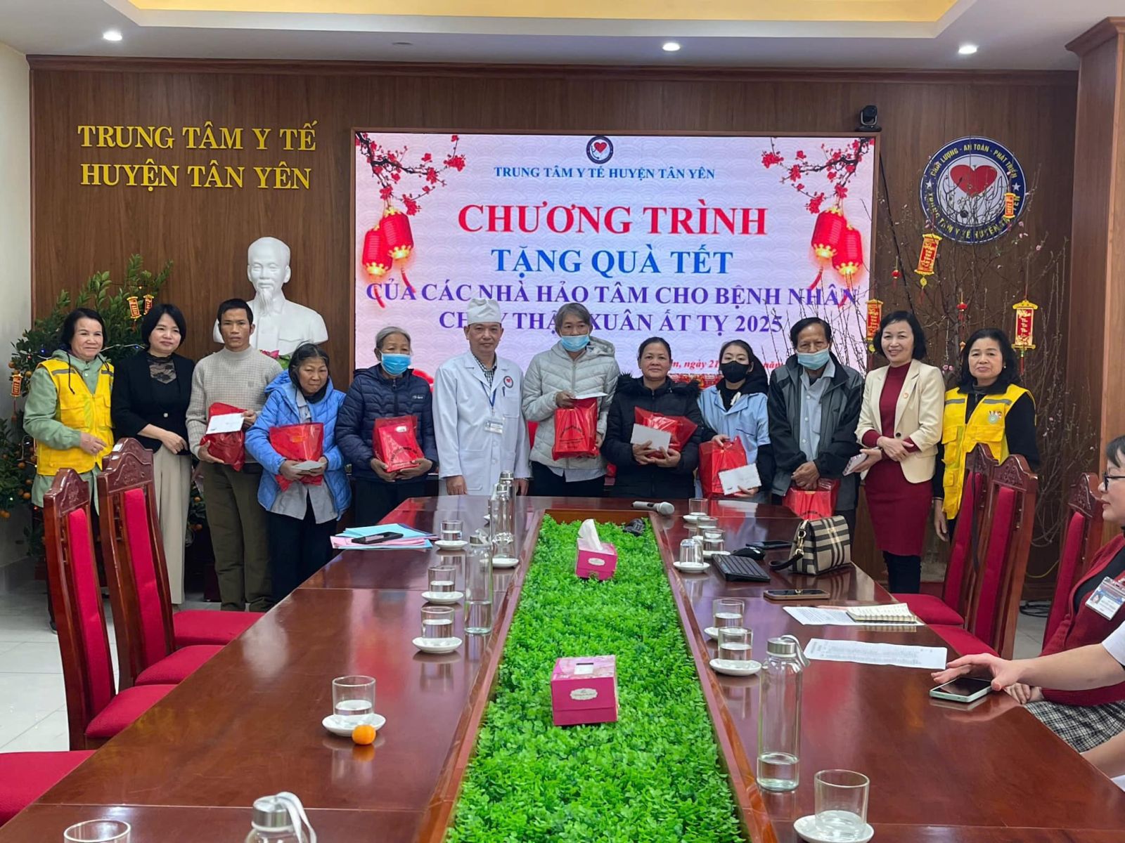 Xuân ấm áp - tết tình nghĩa